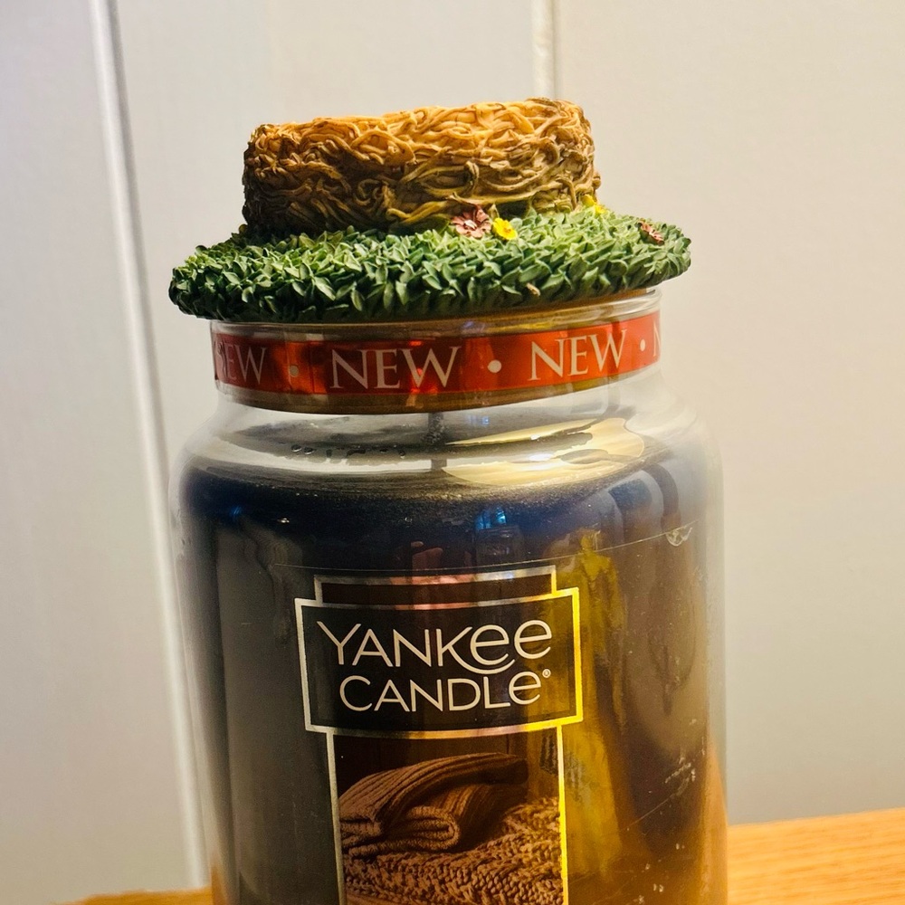 Yankee Candle warm Luxe Cashmere Blue Jar
